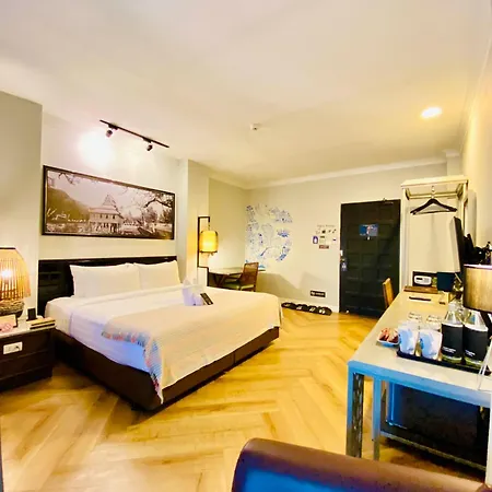 Yuu Hotel Ubon Ratchathani Exterior photo