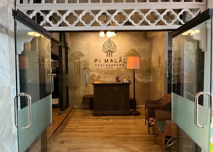 烏汶叻差他尼尤飯店